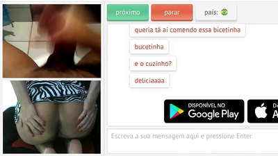 Orang yang sudah berkahwin suka melihat orang yang tidak dikenali melancap