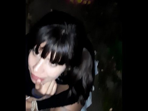❤️ Di jalanan zakar membengkak sebagai pertukaran untuk gula-gula ❤️❌ Lucah pada ms.fuxporn-com.ru ❤